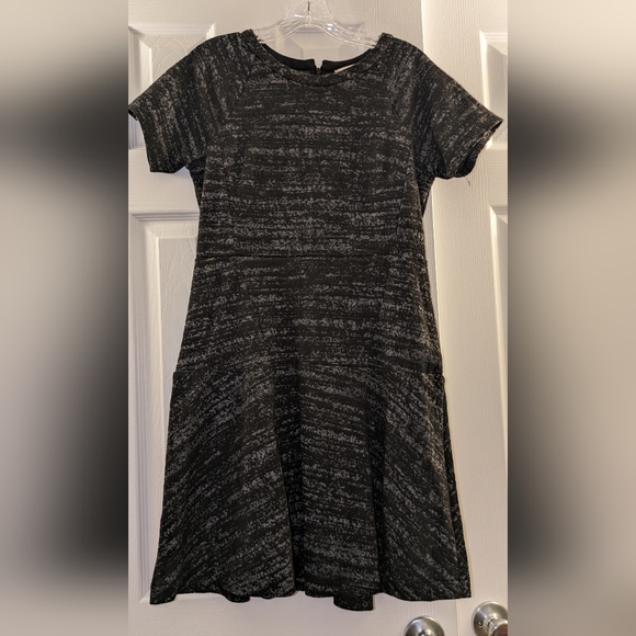 LOFT Gray and black stretchy dress Sz 8P - Picture 1 of 3